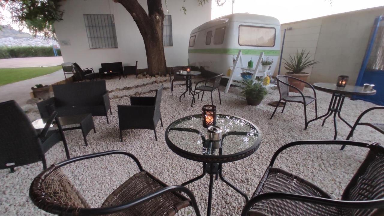 Albergue Multiaventura Active Andalucia Almodóvar del Río 외부 사진